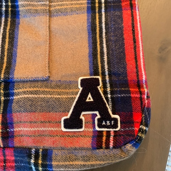 New A&F large reversible bag plaid and purple - Picture 3 of 5